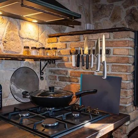 Holiday home 3 Bedroom Stunning In Gornje Rastane