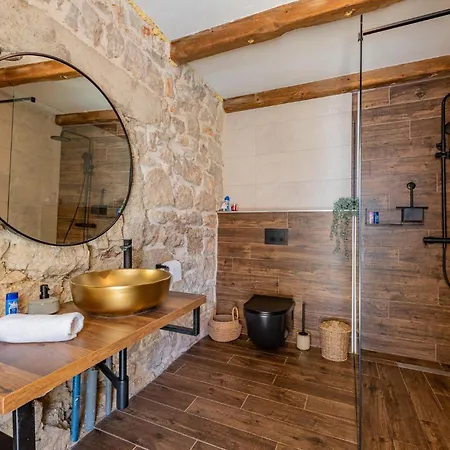 3 Bedroom Stunning In Gornje Rastane *