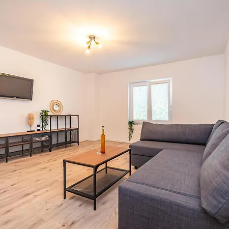 Holiday home 3 Bedroom Stunning In Gornje Rastane Donje Rastane