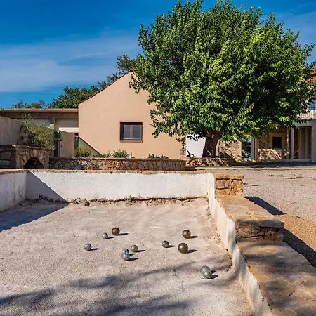 3 Bedroom Stunning In Gornje Rastane *